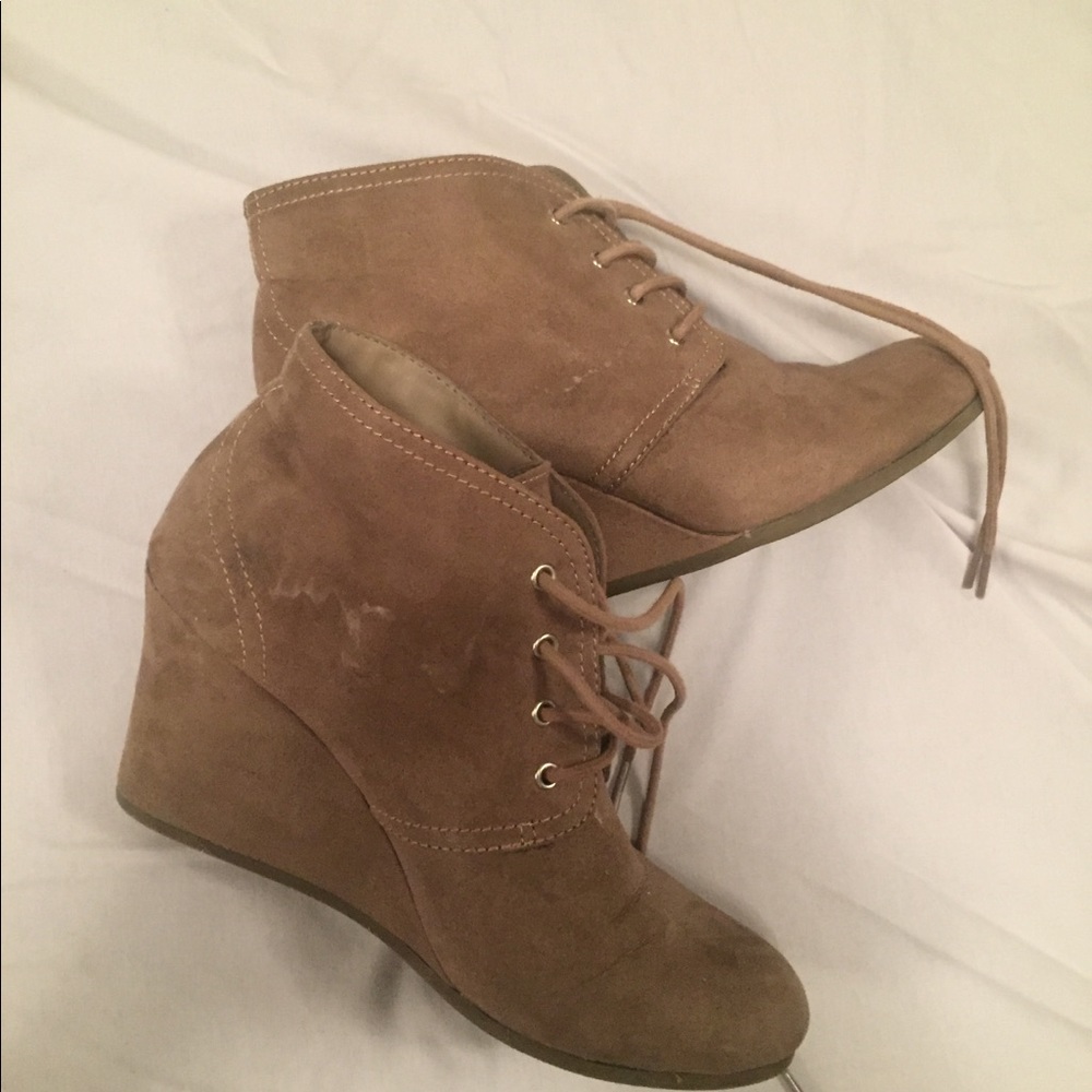 Taupe Heeled Booties